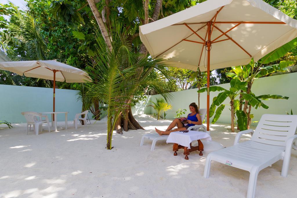 Feridhoo Inn Buitenkant foto