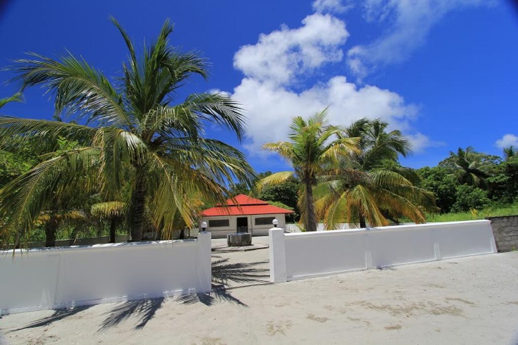 Feridhoo Inn Buitenkant foto