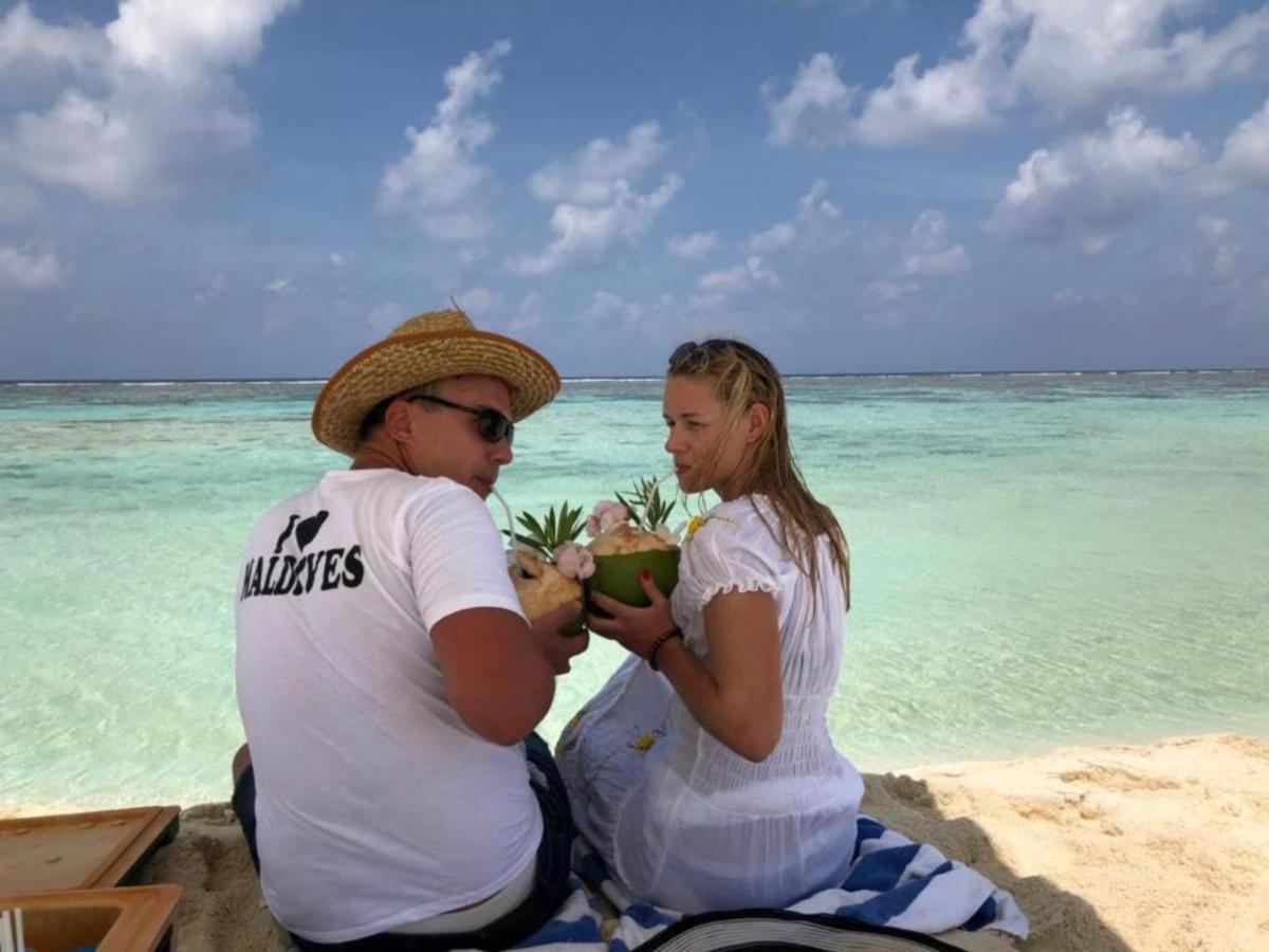 Feridhoo Inn Buitenkant foto